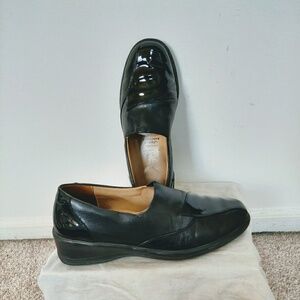 Solidus Black Leather & Patent Comfort Clogs 8